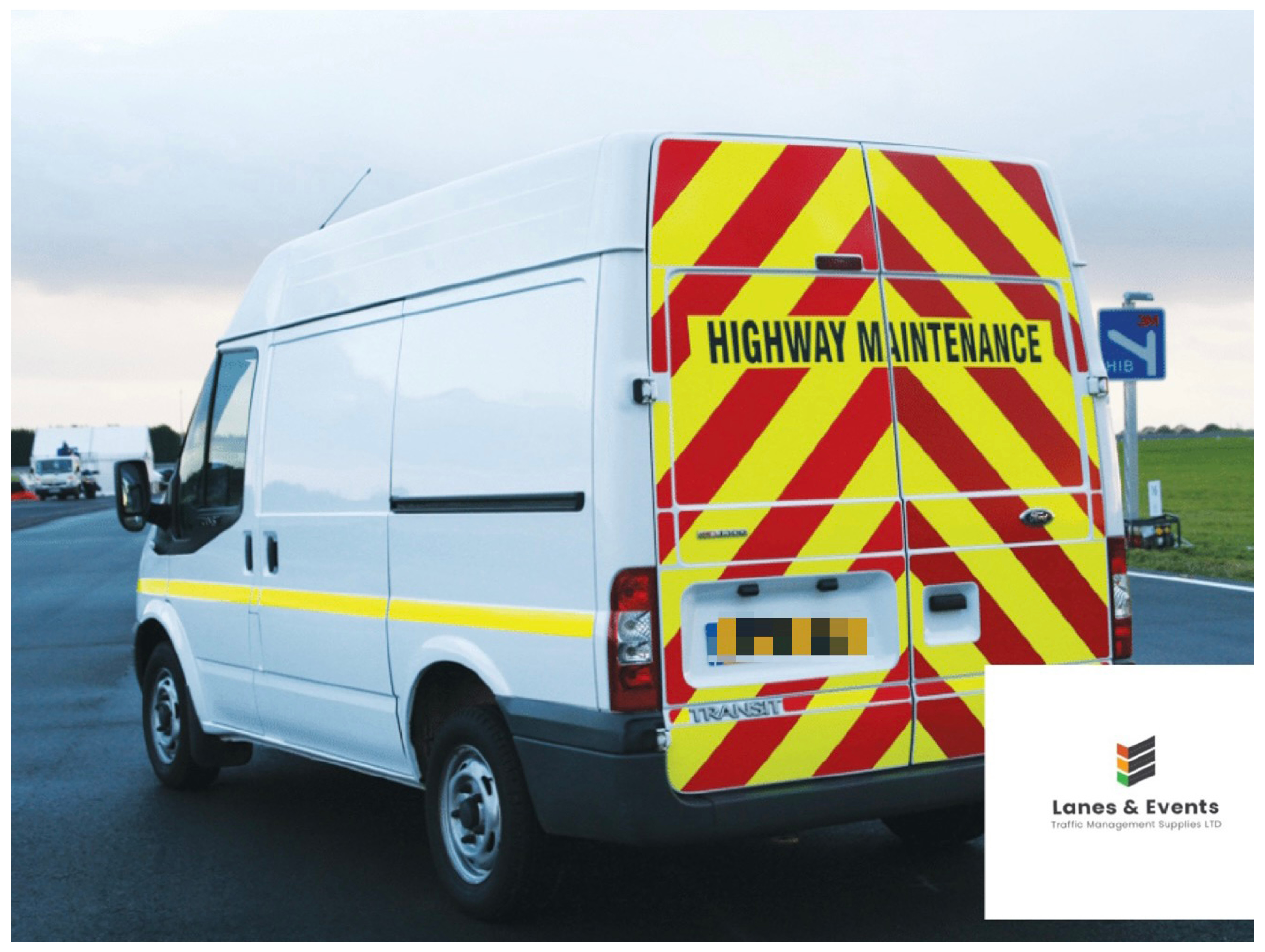 Medium_large panel van